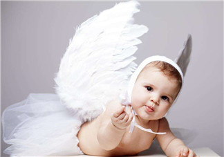 父親節(jié)出生的寶寶取什么小名 2018父親節(jié)出生的男女寶寶小名大全