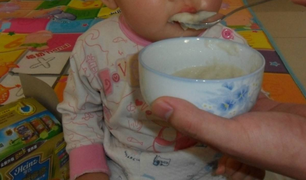 如何給孩子沖調米粉 不會沖奶粉怎么做好2018 如何給孩子沖調米粉 不會沖奶粉怎么做好2018