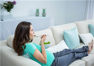 哪些食物導(dǎo)致懷孕水腫消不掉 孕期怎么吃不水腫