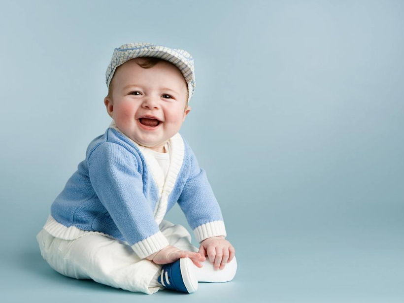 寶寶吐奶了怎么處理比較好 為什么會出現孩子吐奶的情況2018