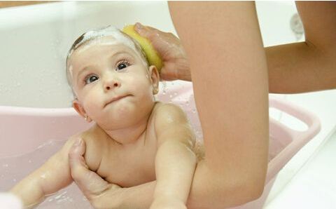 寶寶出汗后應該怎么護理 孩子出汗就是盜汗嗎2018