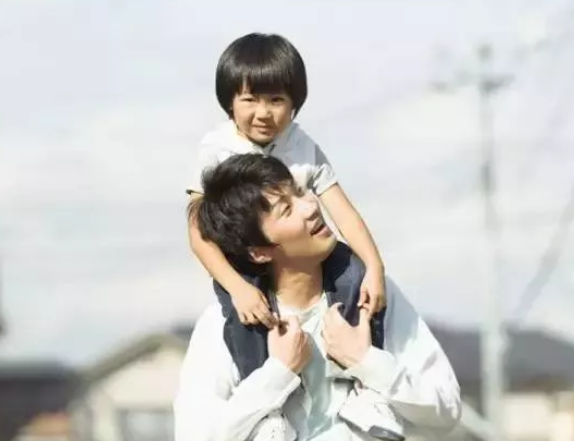 2018父親節詩歌朗誦素材 幼兒園父親節感人詩歌大全