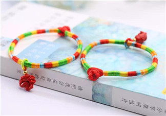 端午系五彩繩配圖心情說說 2018戴端午繩的圖片句子短語朋友圈