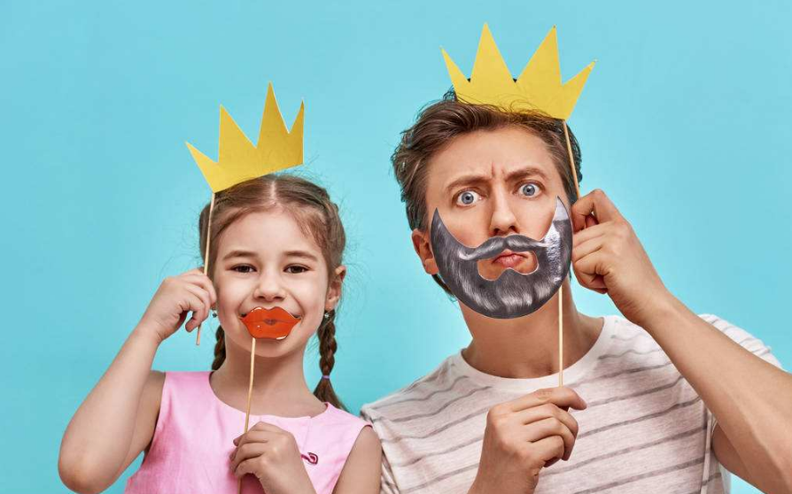 父親節(jié)陪爸爸的心情說說 父親節(jié)陪爸爸一起做任何事的幽默說說朋友圈