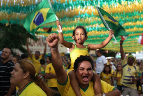 和爸爸看世界杯的心情說說 2018父親節(jié)的正確打開方式