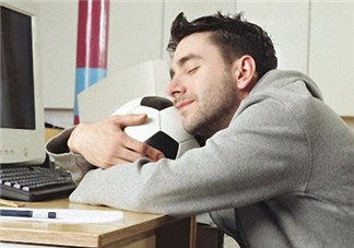 痛風(fēng)熬夜喝酒看世界杯能吃藥嗎 痛風(fēng)者不宜熬夜喝酒 痛風(fēng)熬夜喝酒看世界杯能吃藥嗎 痛風(fēng)者不宜熬夜喝酒