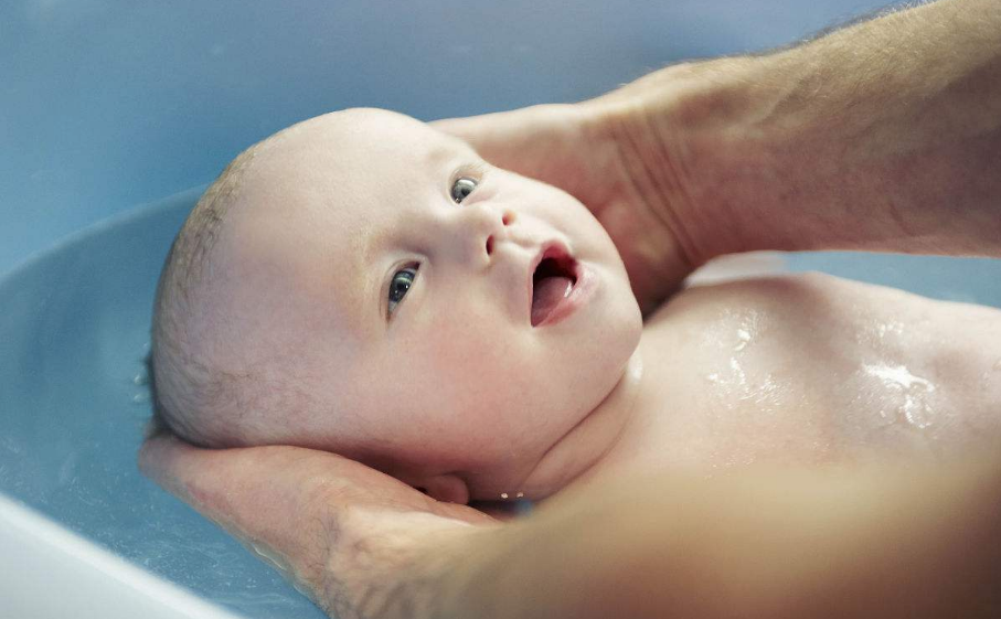 寶寶肌膚敏感如何選擇沐浴用品 什么是溫和不刺激沐浴護膚用品 寶寶肌膚敏感如何選擇沐浴用品 什么是溫和不刺激沐浴護膚用品