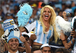 世界杯美食和酒最配的心情說說 世界杯必須得有美食和酒的搞笑段子