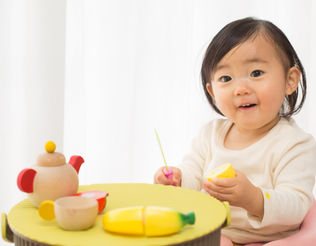 孩子夏天怎么防暑降溫 正確及時地補水警惕脫水熱 孩子夏天怎么防暑降溫 正確及時地補水警惕脫水熱