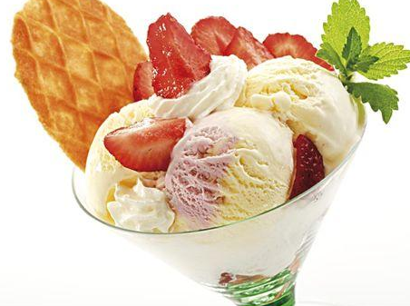 夏天小朋友怎樣吃冰淇淋 千萬不要飯后馬上吃