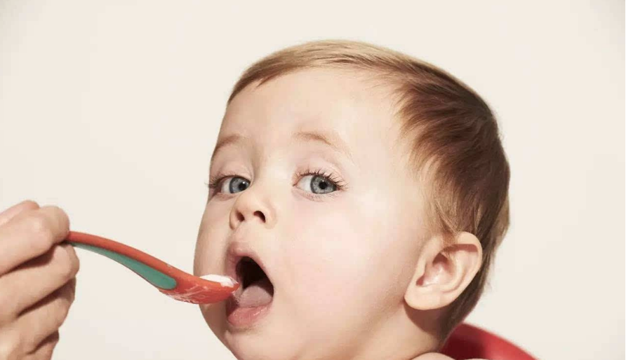 早產(chǎn)兒的生長(zhǎng)曲線怎么看 寶寶生長(zhǎng)發(fā)育影響因素有哪些