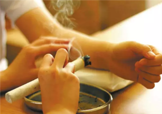 三伏天可以艾灸嗎 三伏天哪些人不能做艾灸