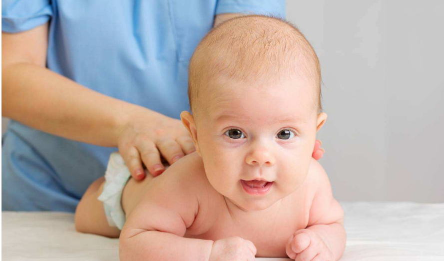 嬰兒撫摸與小兒按摩推拿一樣嗎 嬰兒撫觸按摩手法教程