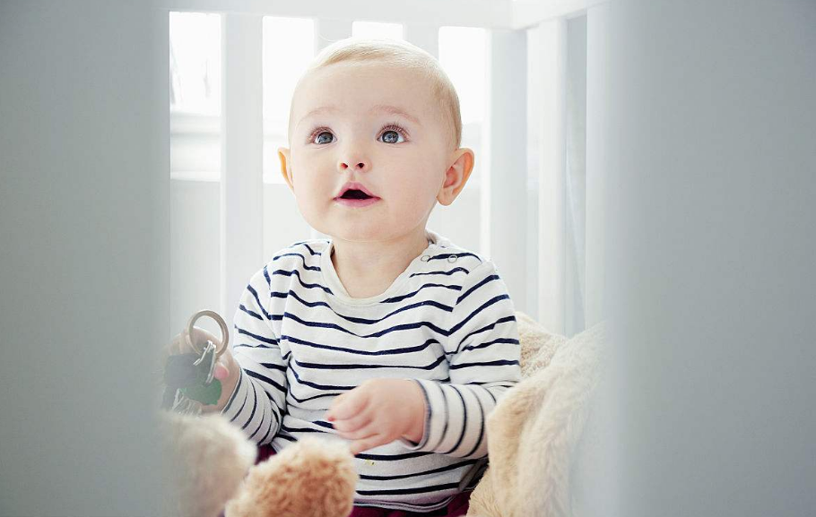 寶寶攢肚子和便秘有什么區(qū)別 怎么知道寶寶是不是攢肚子