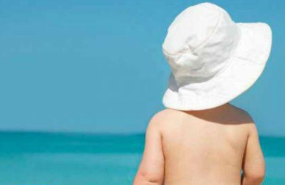 寶寶夏天曬傷了怎么辦 先緩解寶寶皮膚的灼熱感和疼痛感