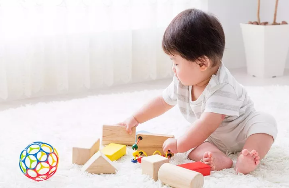 愛哭的孩子易發胖是真的嗎 孩子愛哭遇事易放棄怎么辦 愛哭的孩子易發胖是真的嗎 孩子愛哭遇事易放棄怎么辦