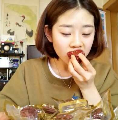 月經(jīng)期吃東西不會胖是真的嗎 月經(jīng)期間狂吃不胖什么原因