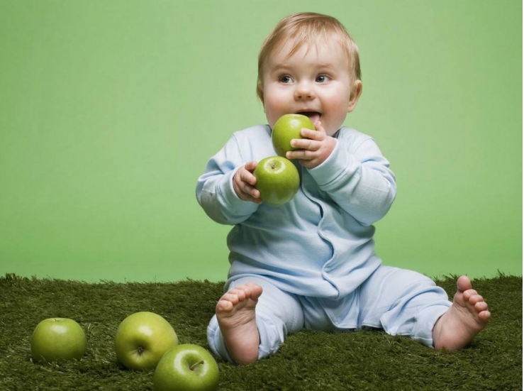小孩子胃積熱吃不下怎么辦 寶寶出現(xiàn)積熱便秘怎么飲食調(diào)理