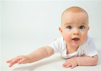 嬰兒睡覺額頭出汗多怎么回事 為什么小孩睡覺總愛出汗