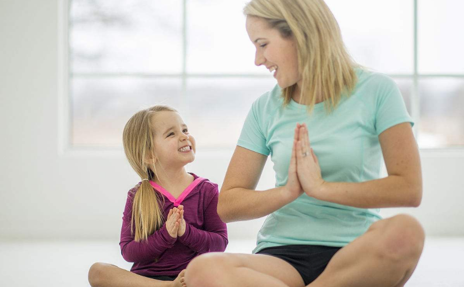 生完孩子在家怎么運動 適合在家運動瘦身的步驟方法