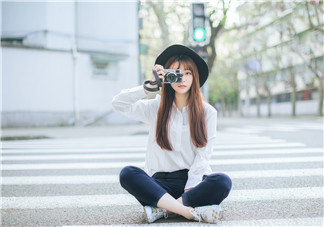 一晃半年過去了朋友圈配文 感慨半年時間過去的句說說句子