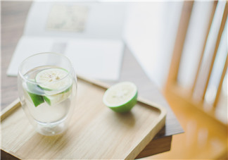 一晃半年過去了朋友圈配文 感慨半年時間過去的句說說句子