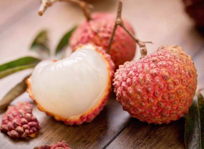 孕婦可以吃荔枝嗎 孕婦吃荔枝對胎兒有影響嗎 孕婦可以吃荔枝嗎 孕婦吃荔枝對胎兒有影響嗎