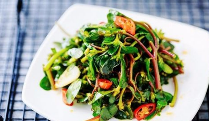 馬齒莧能治療痱子嗎 夏季怎么用馬齒莧治療寶寶痱子 