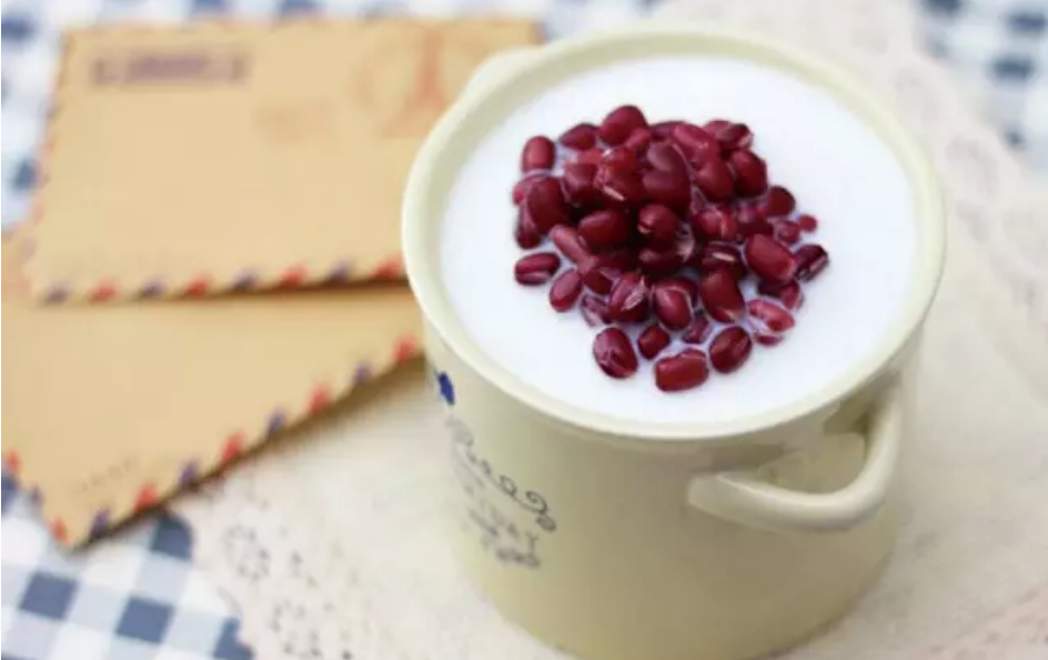 孕婦夏天可以喝紅豆湯嗎 孕婦消暑喝紅豆湯還是綠豆湯