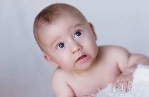 夏天給寶寶剃光頭涼快嗎2018  孩子剃光頭容易感染