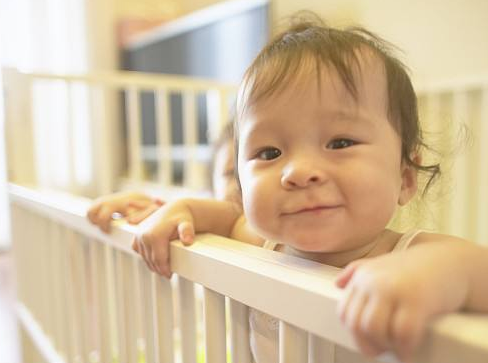 小孩身上長(zhǎng)紅疹是什么病 小孩得了皰疹性咽峽炎會(huì)不會(huì)身上長(zhǎng)包