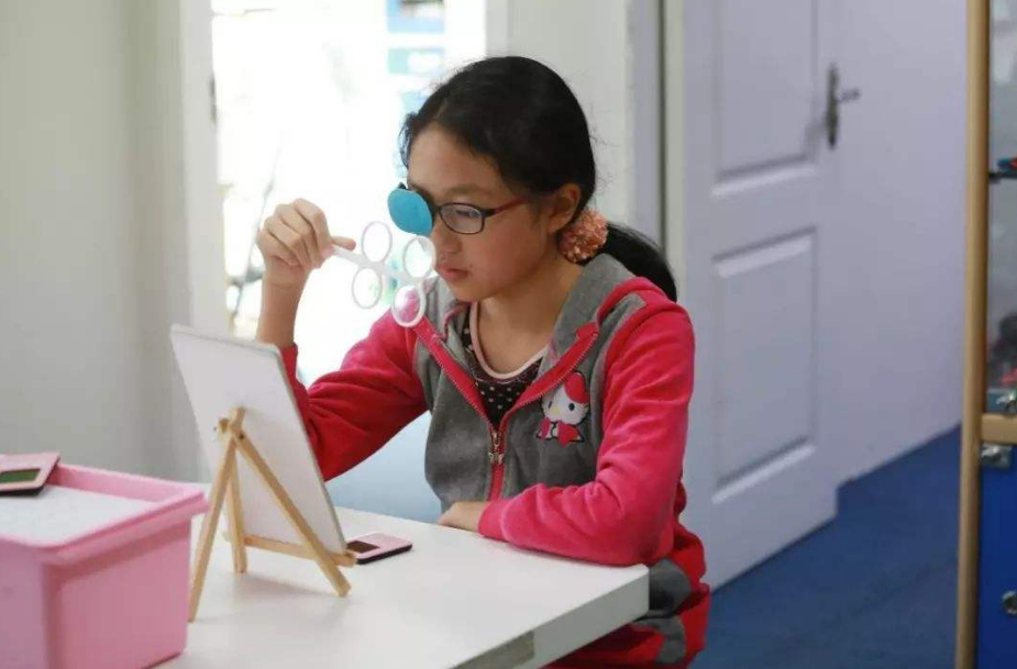 孩子玩手機看電視會導致近視嗎 怎么合理的預防近視眼2018