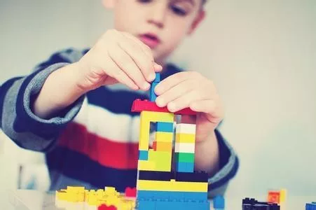 怎么從小培養(yǎng)孩子的專注力 孩子的專注力培養(yǎng)方法2018