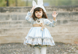 陪孩子時間少的心情說說 感嘆陪伴孩子少的句子圖片