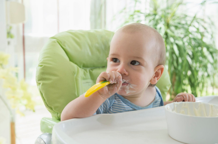 孩子不想吃飯應該跟著喂嗎 孩子不想吃飯怎么做比較好