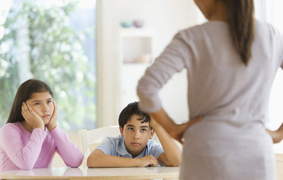 帶孩子的時(shí)候吼孩子會(huì)有哪些影響 什么話不能對(duì)孩子說(shuō) 帶孩子的時(shí)候吼孩子會(huì)有哪些影響 什么話不能對(duì)孩子說(shuō)