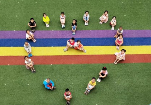 幼兒園畢業感言簡短 小朋友幼兒園畢業家長感言20個字