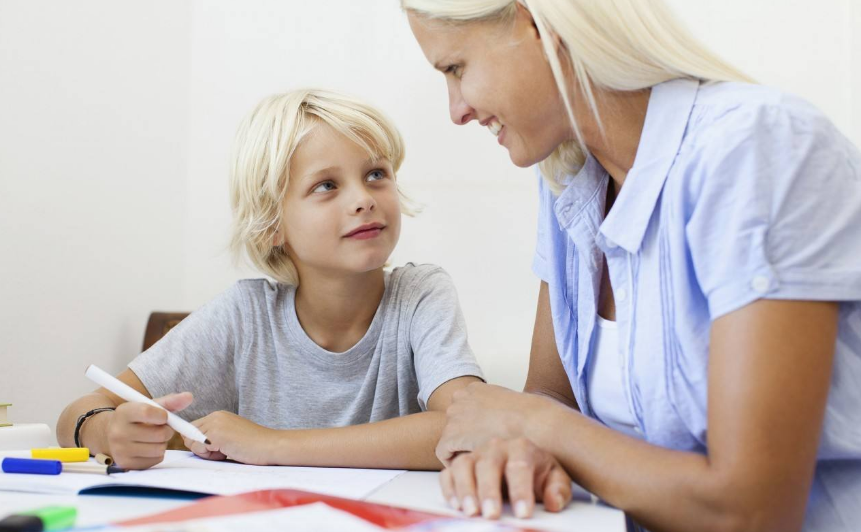 吃完晚飯陪小孩補課心情說說 給孩子輔導學習的感慨句子2018