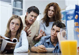 父母如何控制自己的情緒 靜心思考真實的面對自己的情緒 父母如何控制自己的情緒 靜心思考真實的面對自己的情緒