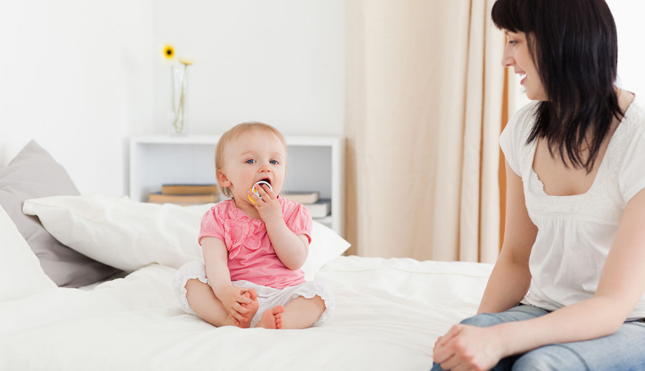 寶寶突然墜床怎么處理 寶寶墜床正確處理方法2018