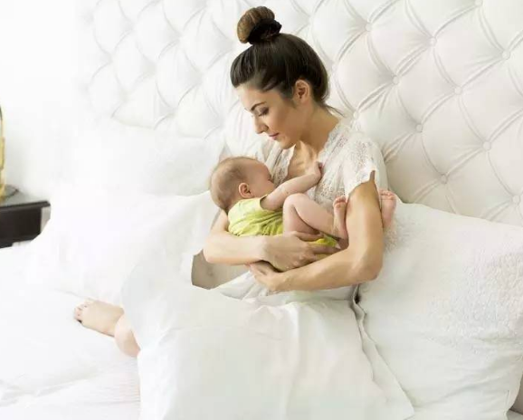 漲奶難受心情不好發朋友圈配文 感慨哺乳期漲奶難受的心情說說