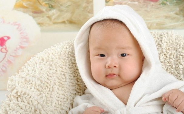 寶寶長痱子如何正確處理 怎樣預防寶寶不長痱子2018 寶寶長痱子如何正確處理 怎樣預防寶寶不長痱子2018