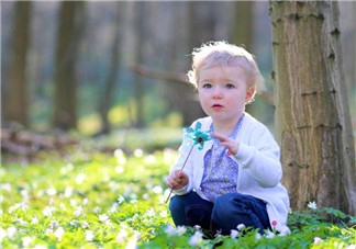 老人太慣孩子怎么辦 父母把握育兒主導權老人輔助