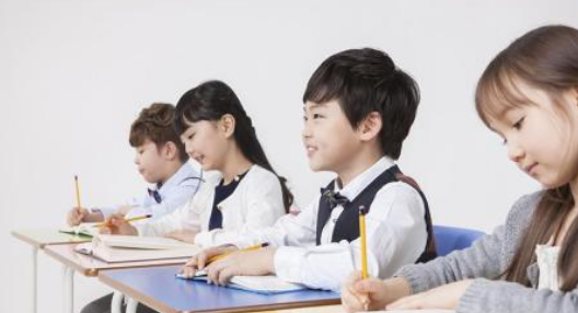 孩子人緣不好成績下降怎么辦 孩子人緣不好會影響學習成績嗎 孩子人緣不好成績下降怎么辦 孩子人緣不好會影響學習成績嗎