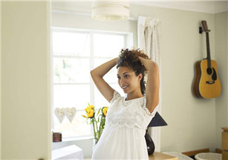 孕期穿搭的配飾有哪些 怎么購買孕婦穿搭配飾