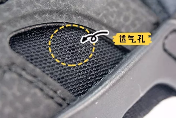 華萊士童鞋舒服么評價怎么樣 耐克華萊士童鞋橡膠味太大 華萊士童鞋舒服么評價怎么樣 耐克華萊士童鞋橡膠味太大