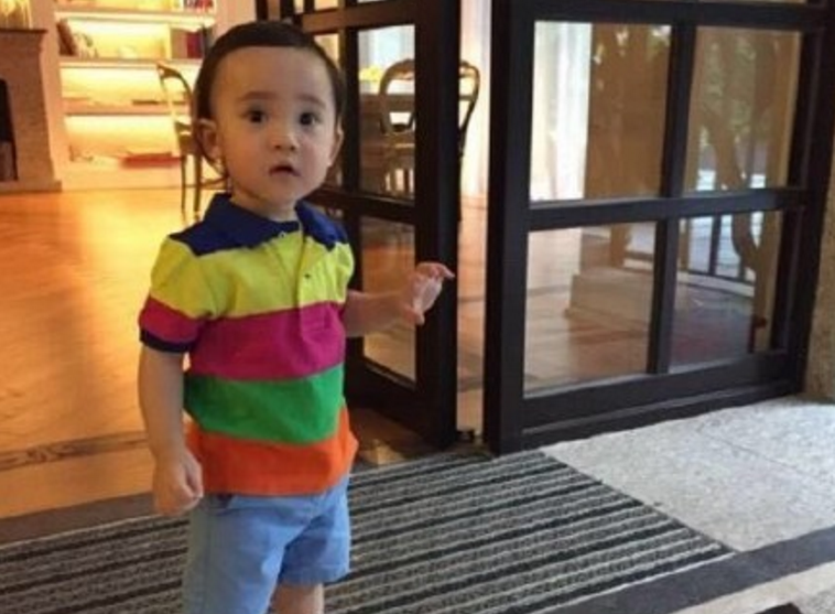 梁靜茹兒子近照長什么樣 梁靜茹兒子怎么這么帥 梁靜茹兒子近照長什么樣 梁靜茹兒子怎么這么帥