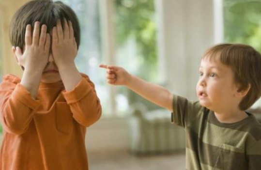 寶寶不愛分享就是自私小氣嗎 怎么讓寶寶懂得分享2018 寶寶不愛分享就是自私小氣嗎 怎么讓寶寶懂得分享2018