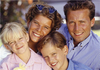 孩子們放暑假家長的心情說說 孩子暑假父母的感慨句子朋友圈