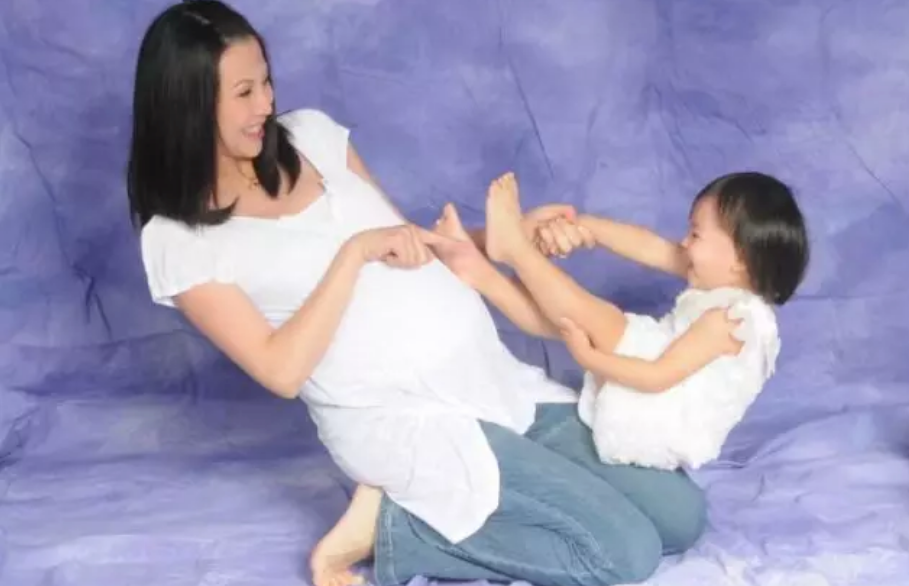 蔡少芬怎么教育兩個女兒 2018為什么生二胎越來越多 蔡少芬怎么教育兩個女兒 2018為什么生二胎越來越多